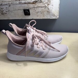 Adidas Womens Cloudfoam sneakers